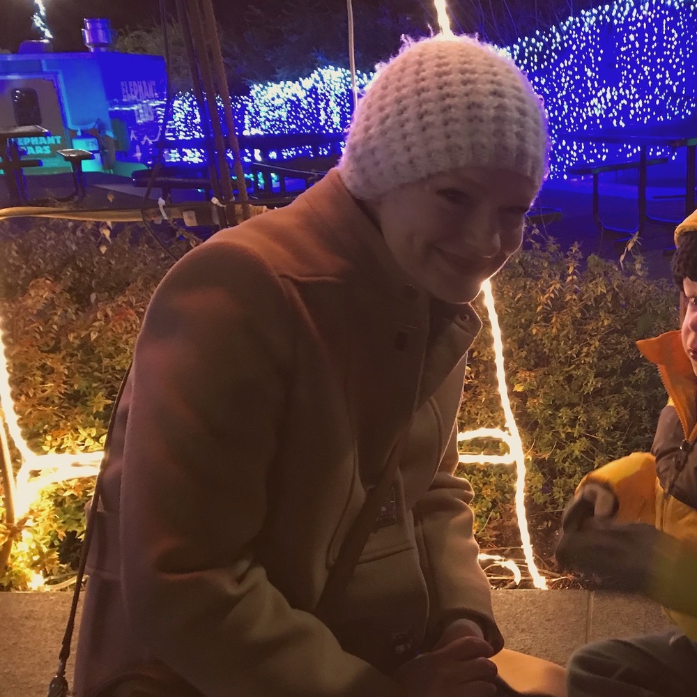 Meet your Posher, Shana